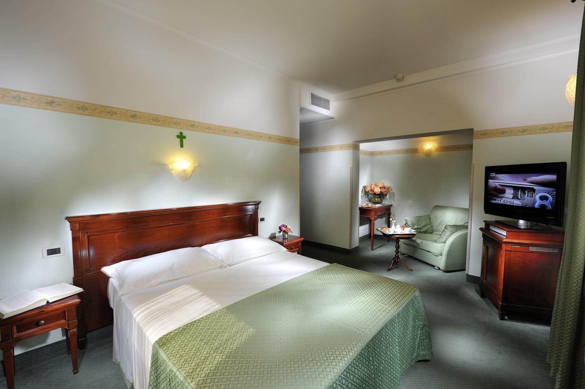 Russo Palace 4*
