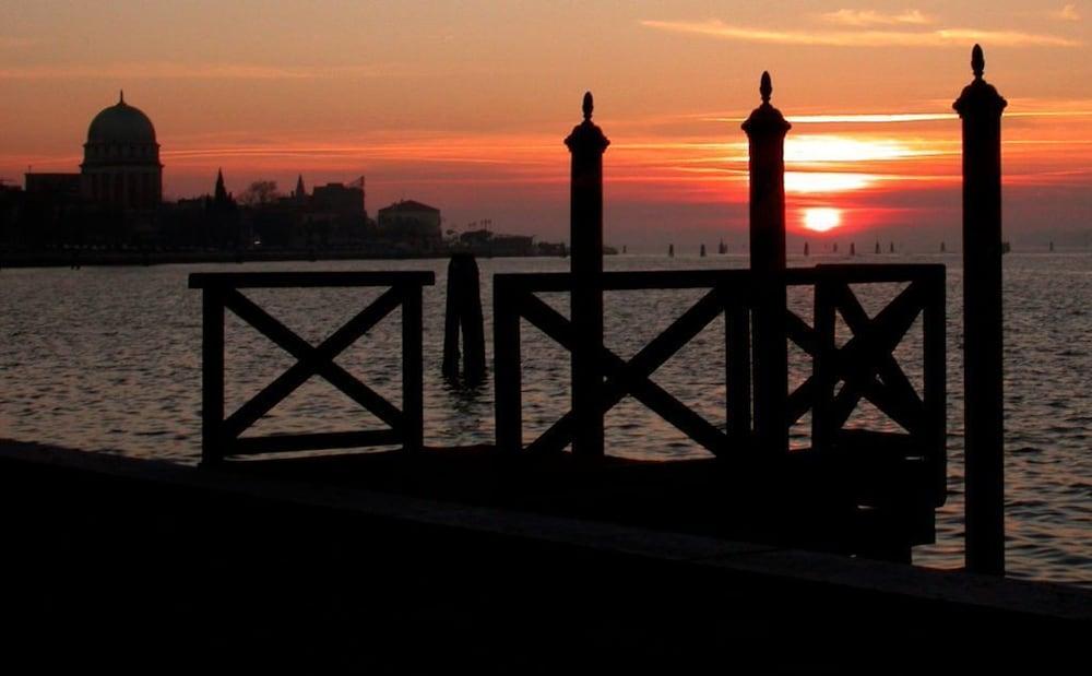 Hotel Russo Palace 4*