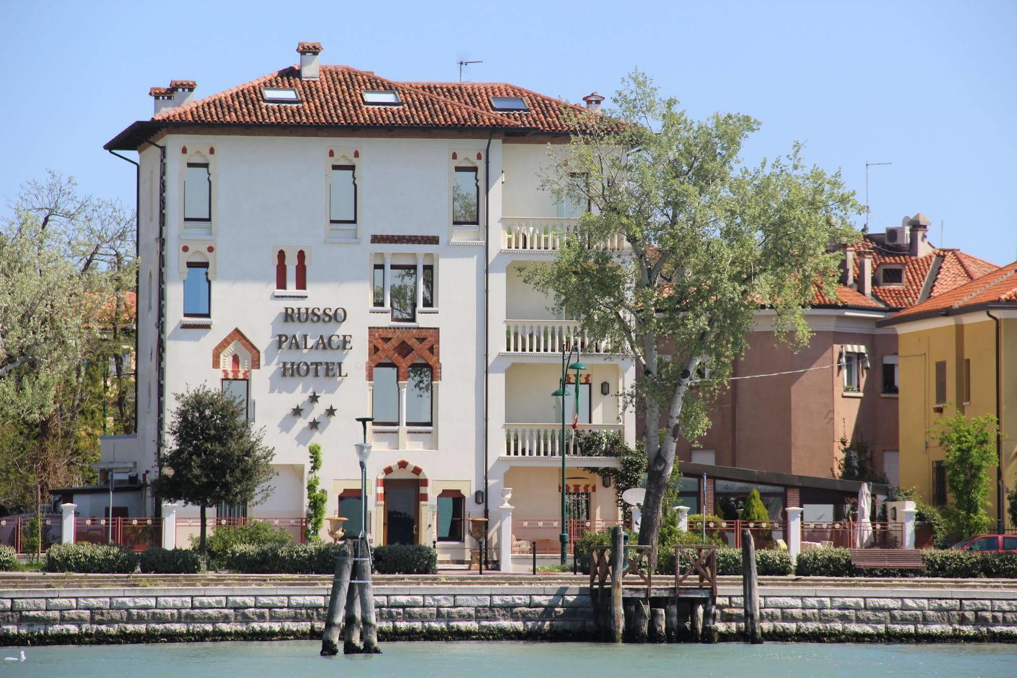 Russo Palace 4*