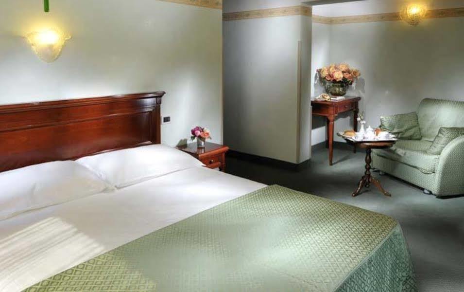 Russo Palace 4*